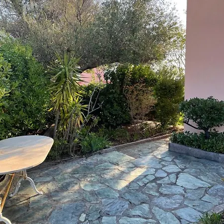 别墅 Avec Jardin Pour 6 Personnes A La Semaine Toga